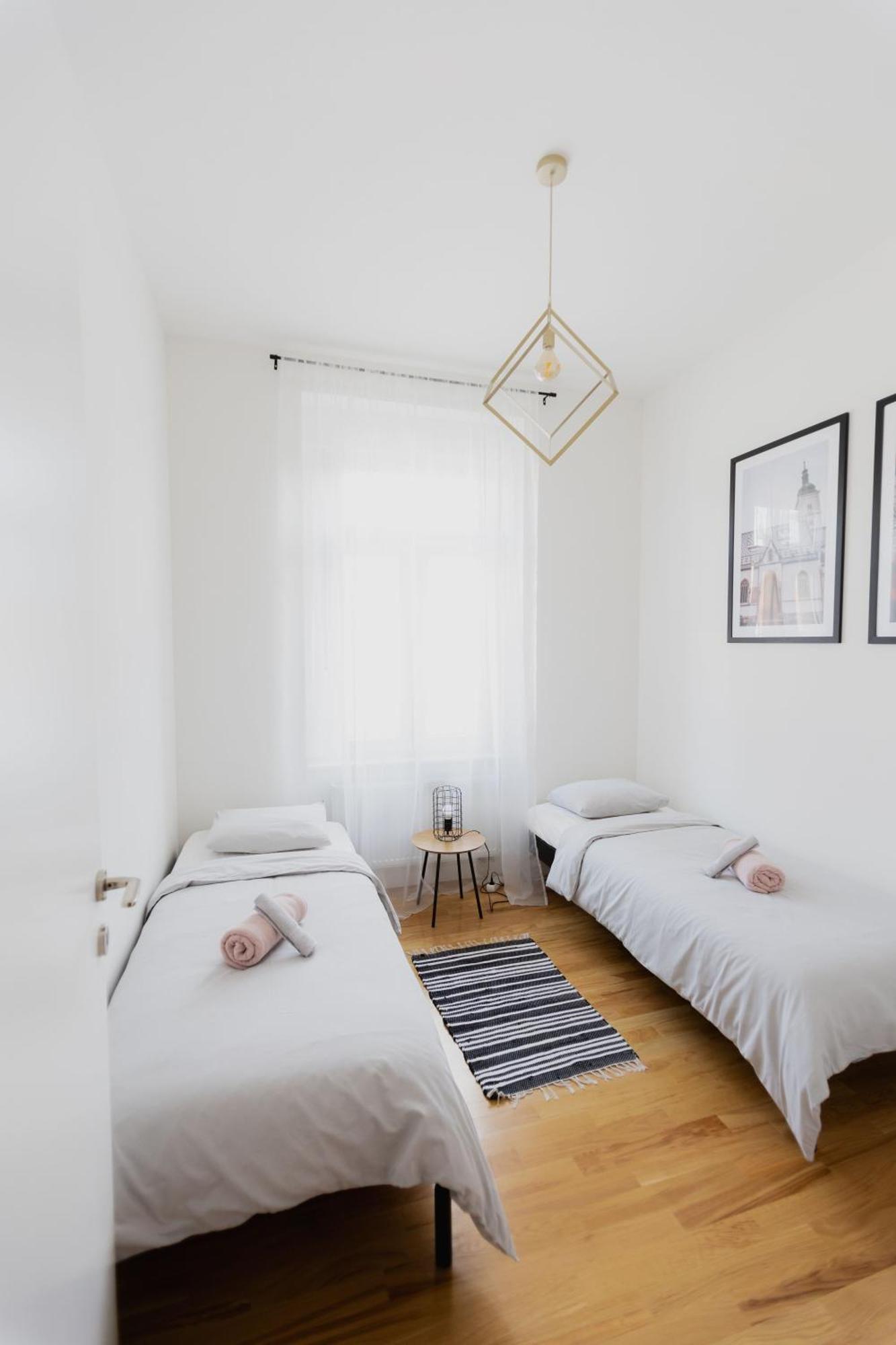 Twenty2 Apartment *